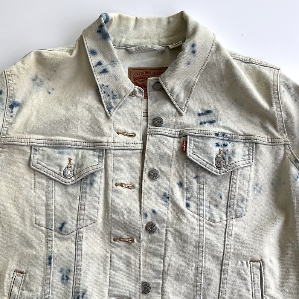 Levi’s Denim Acid Wash Jacket Size 1X - Picture 3 of 7